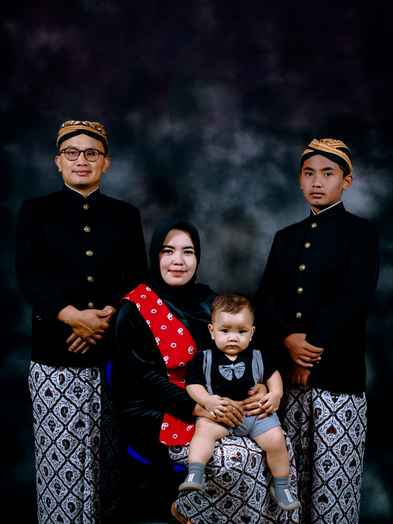 https://zahran-amza-tour.khitanan.id/dirmember/00000002/nardiyanto_ricky/photo-11754-8818-l-202312110540.jpg