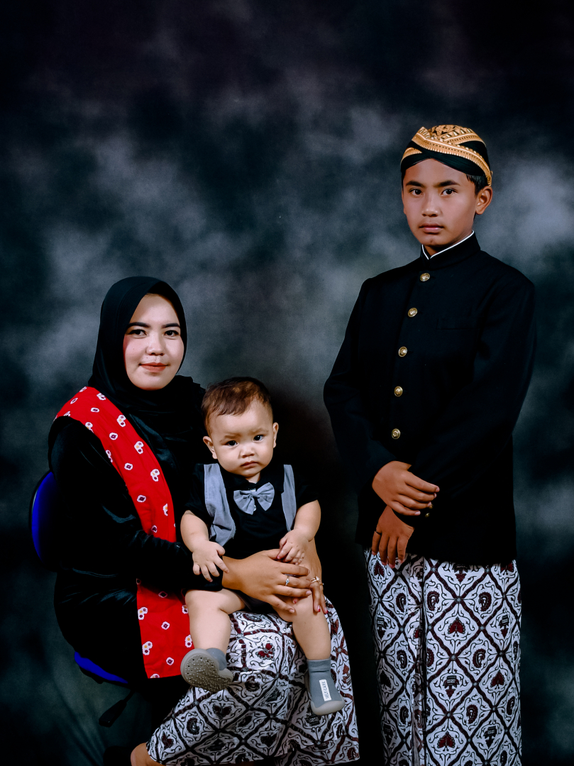 https://zahran-amza-tour.khitanan.id/dirmember/00000002/nardiyanto_ricky/photo-11754-8819-l-202312110540.jpg